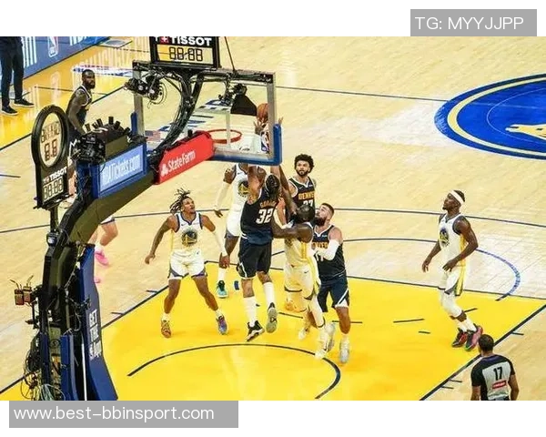 勇士全员发力加时逆转戈登悲情难掩球队实力差距